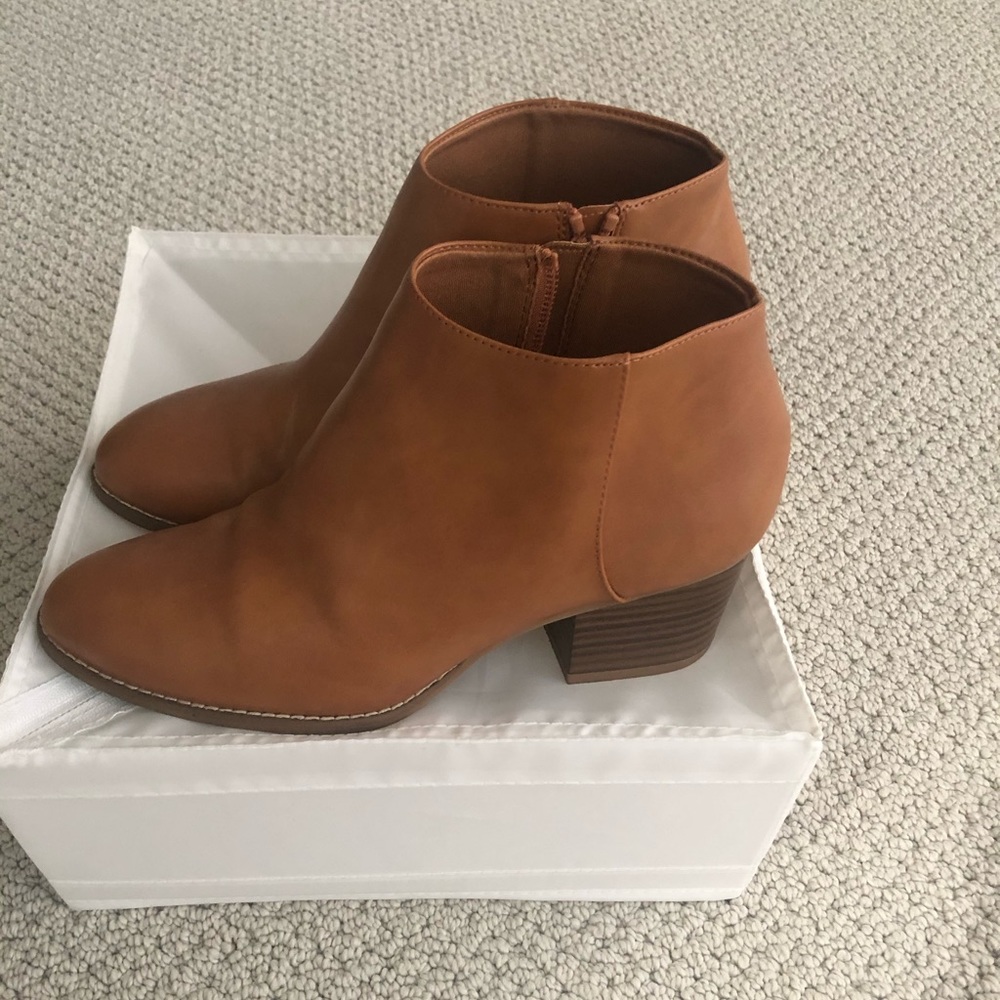 Camel Booties